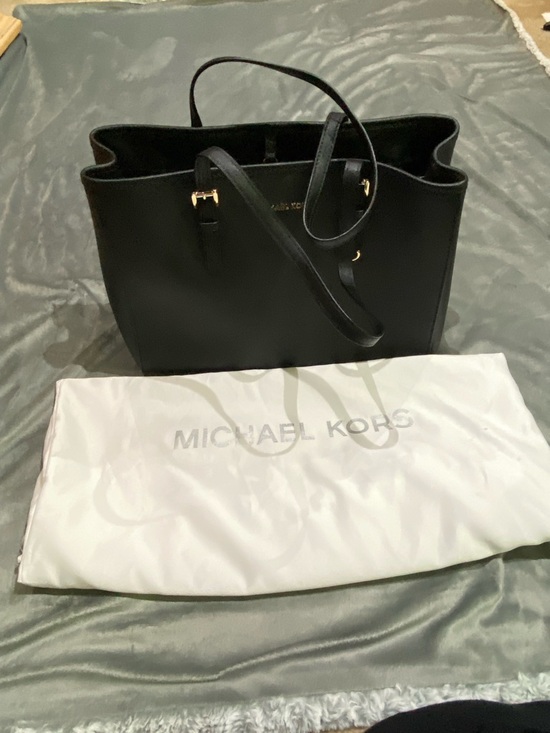 Michael Kors Handbags - Michael Kors Black Leather Tote with Gold Hardware
